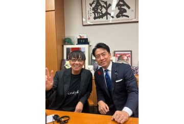 小泉進次郎氏、『ドラクエ』堀井雄二氏と“エンカウント” 「メタルスライムのこととか語ってしまった」