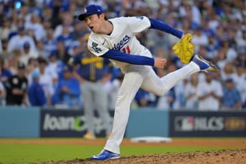 ドジャース佐々木朗希　三者凡退の無双救援も「完投してくれないかなと願いながら見てます」