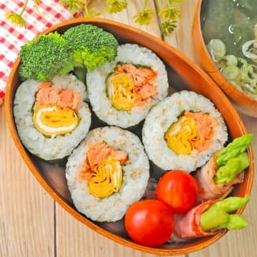 「おにぎりよりコレがいい！」「巻くだけでごちそうってこういうこと！」秋の行楽や遠足に♪我が家で人気の絶品のり巻きレシピ