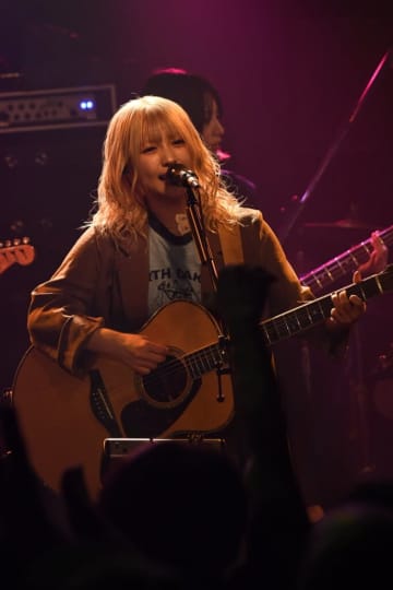 【ライブレポート】Ran、ツアー＜awkwardness＞ファイナルに輝く活動5周年の集大成と未来「経験が自分の中に馴染んでいく感覚」