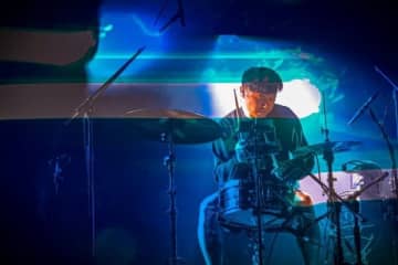 RAYが3DRUMSワンマンのライブ動画を公開、コンパクト再現ライブの開催も決定