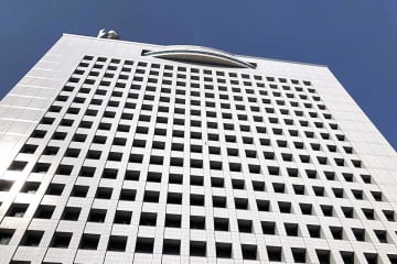 巣鉛220トンを不正に輸出未遂　神奈川県警、容疑で中国籍の女社長を逮捕