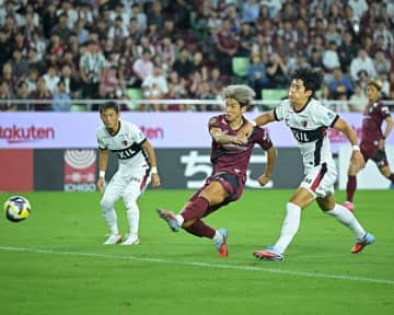 早川が大迫との１対１でビッグセーブ！ ４位・神戸対首位・鹿島の上位対決は両者譲らずドロー決着