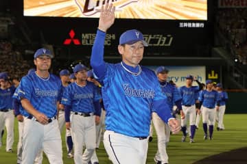 DeNA三浦大輔監督「監督業っていうのは今日で終わり」　阪神ファンにも「感謝の形しかない」