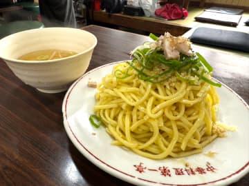 地元民が教える！横浜市中区で食べたいグルメ3選（野毛／本牧／柏葉）