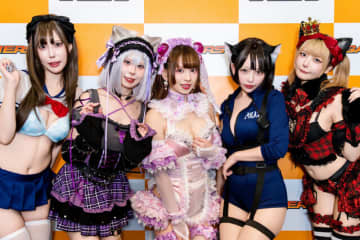【コスプレ】「ゲーマーズ」で撮影会が開催だと！？猫耳メイドからミニスカポリスまで魅惑の美女たちが目白押し【写真22枚】