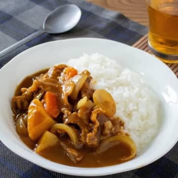 「今日のカレーうまっ！！！」「ルー変えた？」と聞かれる♡一瞬でお店みたいになるカレー裏技レシピ3選