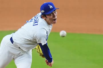 佐々木朗希が7度目の登板　勝てばWS進出王手…大谷翔平が衝撃3発＆7回途中無失点