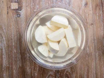 お菓子作り初心者さんも簡単にできる！冷凍パイシートで簡単すぎるスイートポテトパイのレシピ