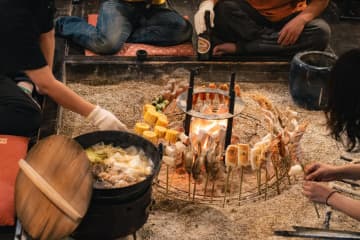 【愛知県】世界遺産の古民家を貸切！ウッドデザインパーク瀬戸「自然薯茶屋」で1日1組限定の「囲炉裏プラン」が11月よりスタート