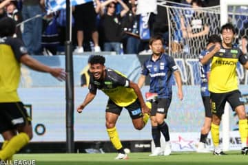 柏、敵地でG大阪を5発粉砕！　連勝達成で首位・鹿島との勝ち点差を「3」に縮める