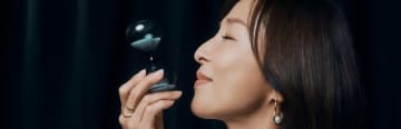 変わらぬ美貌の秘訣！かとうれいこ26年ぶりグラビア復帰の準備｢ヨガや水泳…ゴルフ｣は日ごろから、憧れの『ベストテン』歌手、結婚と子育てのための｢決心｣