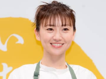 大島優子、37歳の誕生日を報告　投稿写真に「天使の手が入っちゃいました」