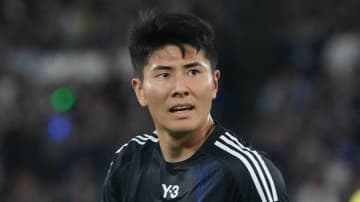 22歳日本代表の新星DF、海外名門の10番が絶賛！「Jリーグで一緒だった従兄弟から凄いポテンシャルと聞いていた」