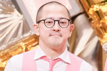 ちゃんぴおんず大崎、相方にツッコんで負傷　痛々しい治療報告が「シュール過ぎ」「刺されたのかと」