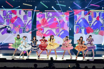 CUTIE STREET、15周年の「ガルアワ」を彩る　「かわいいだけじゃだめですか？」など２曲披露