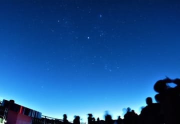 西武鉄道、埼玉・秩父で絶景の雲海＆星空鑑賞ツアーを開催
