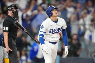 大谷、衝撃弾でド軍ベンチが“壊れた”決定的瞬間　「面白すぎる」「ギャグかな」同僚の珍反応