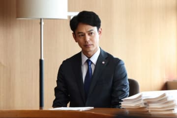 『ザ・ロイヤルファミリー』第2話 “栗須”妻夫木聡、優秀な調教師“広中”安藤政信と対面