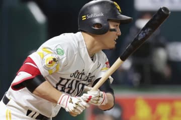 鷹・栗原陵矢が3三振でCS打率.188…佐伯貴弘氏「1・2戦の打撃は良かったんですけど、全てを変えたのが伊藤投手なんですよ…」
