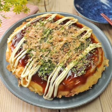 【お願いだからお好み焼きにコレ入れて】「一瞬で屋台の味」「生地がウマい」今までのには戻れなくなるお好み焼きの裏ワザレシピ