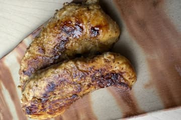 【酒飲みの新常識】がっつりスパイスが「ジャマイカの風」を呼び込む！ジャークチキン　ビールやハイボールが恋しくなる