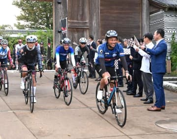 奥久慈クロス　茨城県北舞台、過酷レース開幕　初日　サイクル部門131人挑む