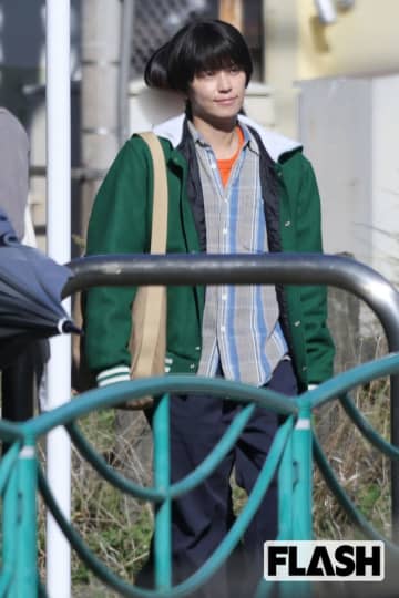 手越祐也、60分で“チャラ男”から茶髪→黒髪に激変!　ドラマ復帰作ロケ現場で見せたキャラ“スイッチ”姿