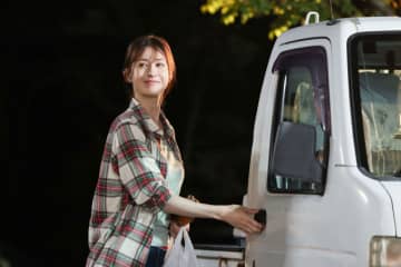 日高で感じた「繋ぐ」ことへの想い、松本若菜が考える『ザ・ロイヤルファミリー』加奈子の魅力とは
