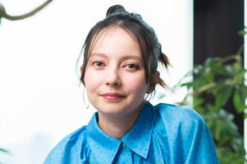 加護亜依に水ぶっかけ　ベッキーの“職人技”に反響「さすが平成のバラエティークイーン」「あの速さよ」