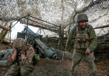 ロシア軍、航空支援受けウクライナで前進　トランプ氏は「現在の戦線で停戦」呼び掛けも