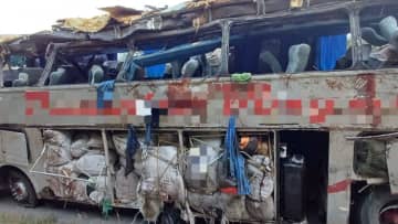 ブラジルで観光バス横転…17人死亡、17人負傷　運転手「ブレーキが効かなくなった」