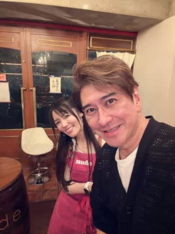 川崎麻世、妻の店を手伝ったことを報告「晩御飯は妻が作ったおでん」