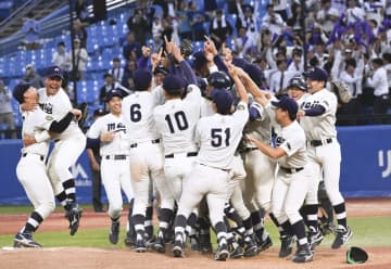 明大が5季ぶり44度目優勝　東京六大学野球