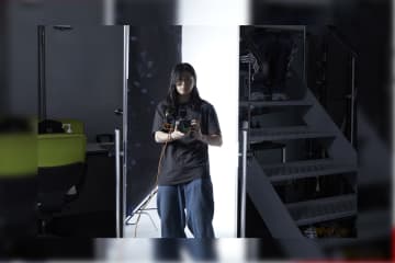 小林私の新曲「人形の街」がTVアニメ『アルネの事件簿』EDテーマに決定