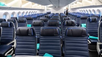 購入した座席と違う、航空機で座席を「格下げ」された場合の対応とは