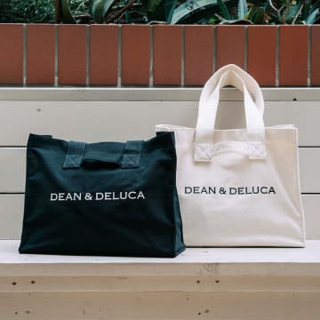 DEAN & DELUCA、たっぷり入る大きめトート「ワイングロサリーバッグ」いよいよ発売
