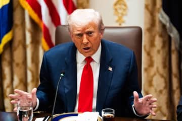 「ありがとうダーリン」女性記者に対するトランプ氏の反応にネット不快感「時代遅れ」「気分が悪い」