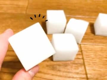 やっちゃった…！もう二度とツヤは戻らない。「メラミンスポンジ」NGな使い方まとめ