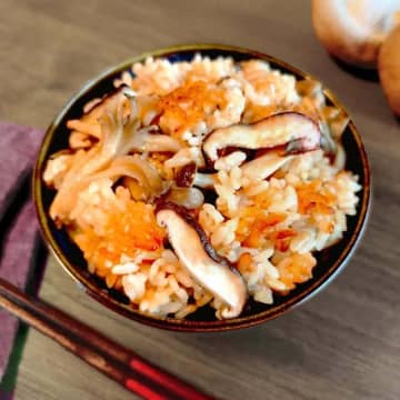 【炊き込みご飯に水は入れないで！その代わりに…】「100杯イケる」もう普通の炊き方に戻れない神ワザ