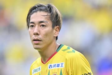劇的ブザービート弾！ 千葉が土壇場ラストプレーでの｢心震える一撃｣で水戸を首位から引きずり下ろす！｢これが千葉の底力｣｢なんというドラマチックな幕切れ！｣