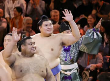 大相撲ロンドン公演が閉幕　大の里が英語でスピーチ