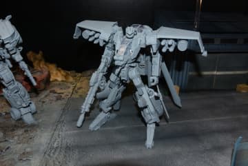 リアルなビークル描写とディテールたっぷりのメカ描写、新シリーズ「TRANSFORMERS OVERGEAR」の注目ポイントは？【#全日本模型ホビーショー】