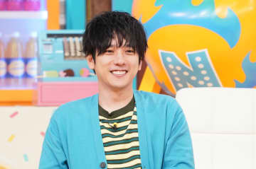 Aぇ! group末澤誠也・佐野晶哉「初めましてです」　初対面の人物と息の合った“Aぇポーズ”を披露するも違和感に二宮和也が大笑い