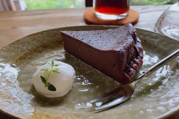 【野田】築80年の古民家カフェでいただける絶品スイーツ「灯」