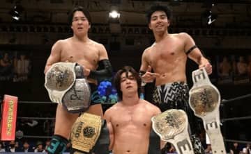 【DDT】THE RAMPAGE武知海青が鈴木みのるとの対戦を乗り越えて、KO-D6人タッグ王座死守！11・3両国ではTAKESHITAと組み、樋口和貞＆正田壮史と対戦