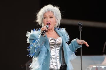 シンディ・ローパー、涙したグレイシー・エイブラムスの楽曲を明かす