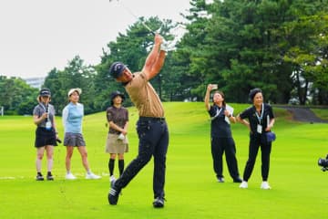 【神対応】ザンダー・シャウフェレ選手、デサント主催のゴルフファンイベント直後に日本開催PGAツアーで優勝！