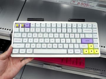 電磁誘導式のラピッドトリガーキーボード「AESCO A67/A83」が登場、4Kワイヤレスにも対応
