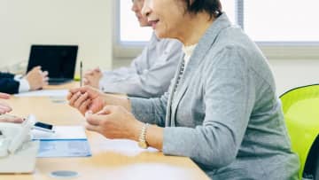 「全額支給停止ってどういうこと？」年金月13万円・68歳女性が役所で突きつけられた“冷酷な通知”